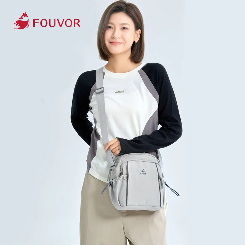 

Маленькая квадратная сумка Fouvor, легкая сумка через плечо с боковыми карманами на шнурке и несколькими карманами, модная пригородная сумка на плечо 3073-15