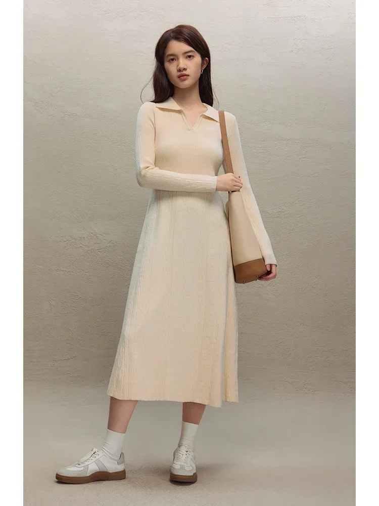 ZIQIAO Minimalist Commuter Knitted Dress for Women Winter 2023 New High-end Slimming High-waisted Polo Neck Dress Female