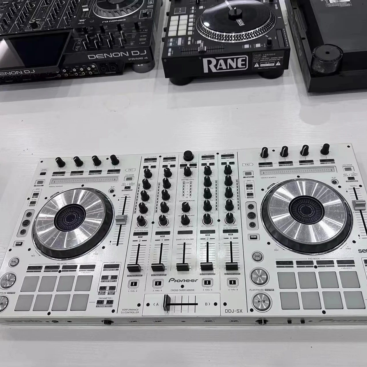 Pioneer DDJ-SX White Digital Serato DJ Pro Four-Channel DJ Controller