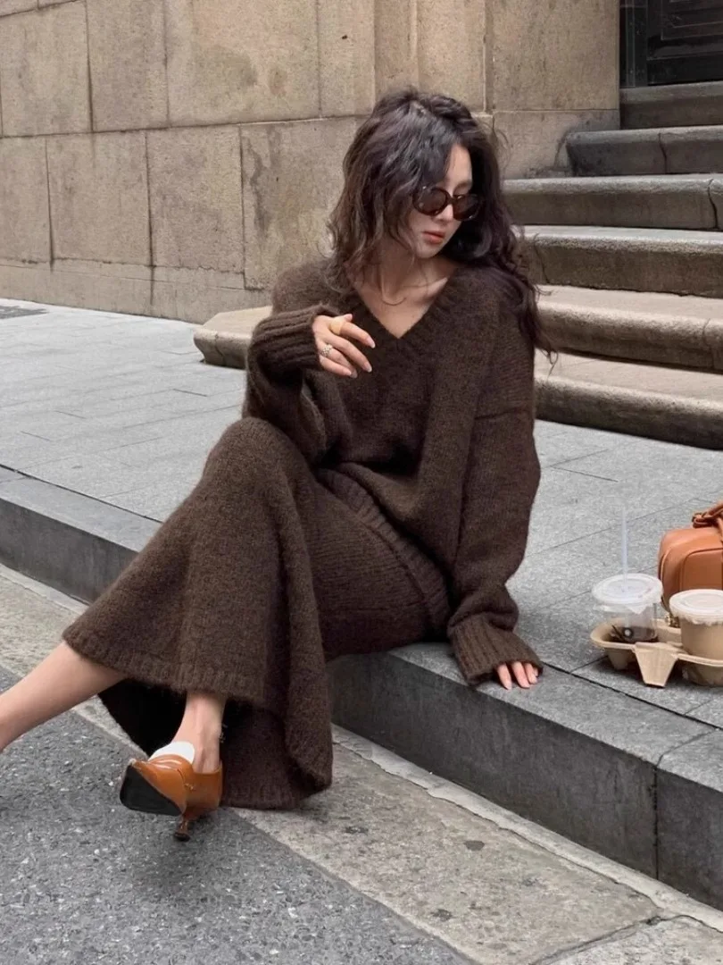 

Женский вязаный шерстяной свитер в ленивом стиле, комплект платья с v-образным вырезом, полуюбка, модный комплект из двух предметов, осень-зима, свободный крой, воротник-поло