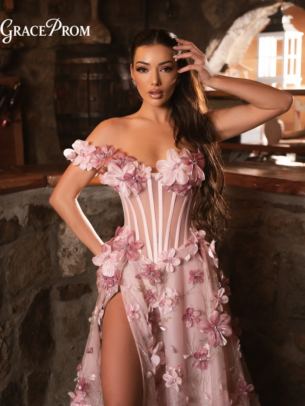 

Romantic 3D Floral Tulle Party Dress Blush Pink Off Shoulder Corset Evening Gown With High Slit For Wedding Guests فساتين سهرة
