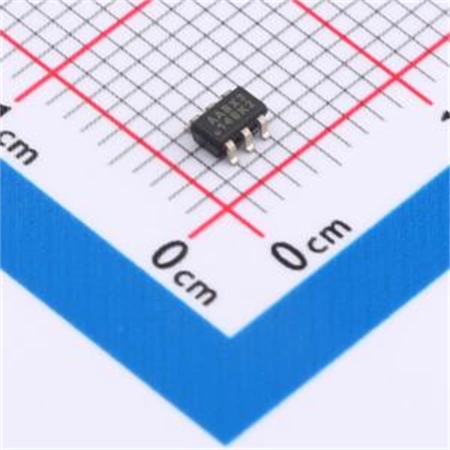 20PCS/LOT MCP1501T-25E/SN (PMIC)