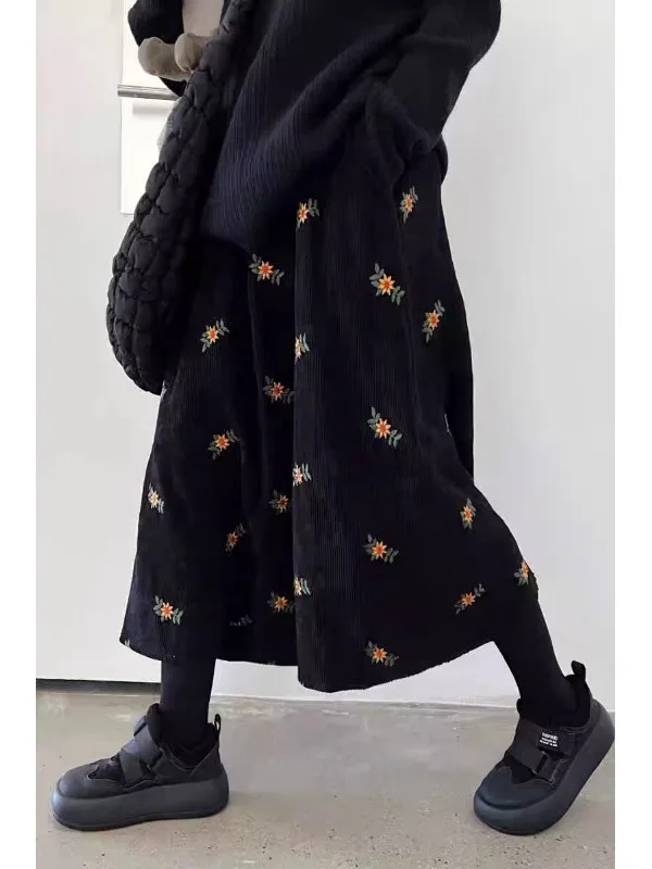 

Retro Thiened Corduroy Embroidered f Skirt High Waist A-Line Skirt for plus Size Women Autumn Winter Floral Print Umbrel...
