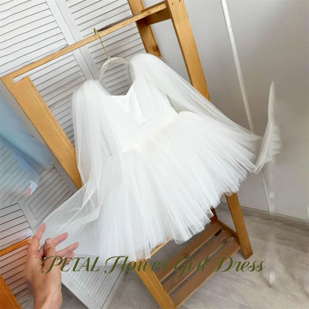Petal White First Communion Gown V Neck Minimalist Girls Princess Dress Flare Sleeve Evening Party Dress for Girls Customized