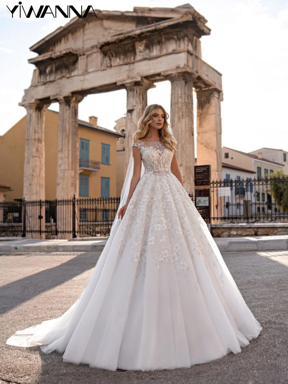 

Classic O-neck Short Sleeve Wedding Dress Sparkly Sequins Beads Bride Robe Elegant Appliques A-line Bridal Gown Robe De Mariée
