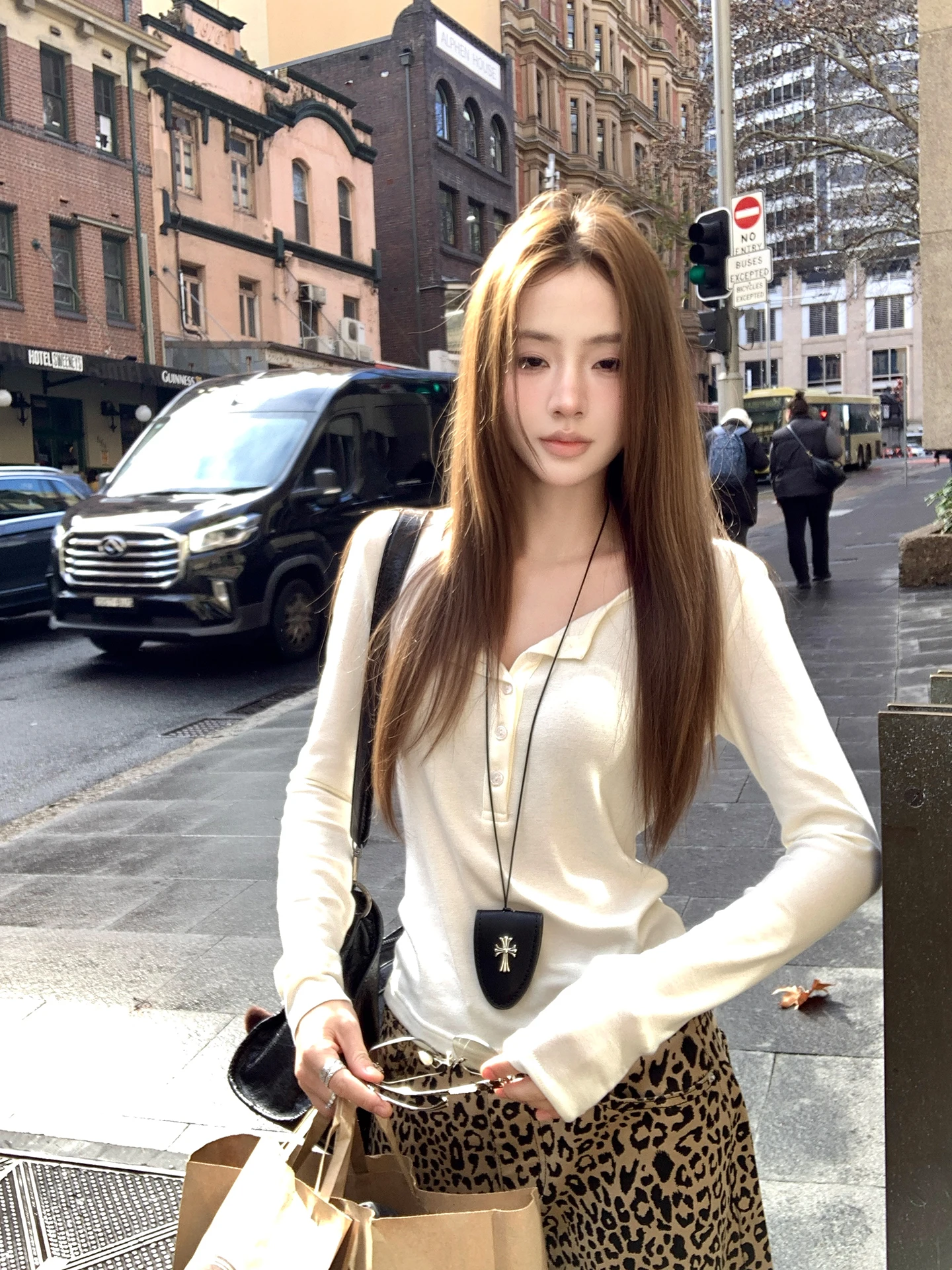 

Ay Snow Korean Women's Faion Soft Loose Waist Slim Long Sve T-irt Basic Henry Collar Casual Sle Loose Fit Ladies' Top