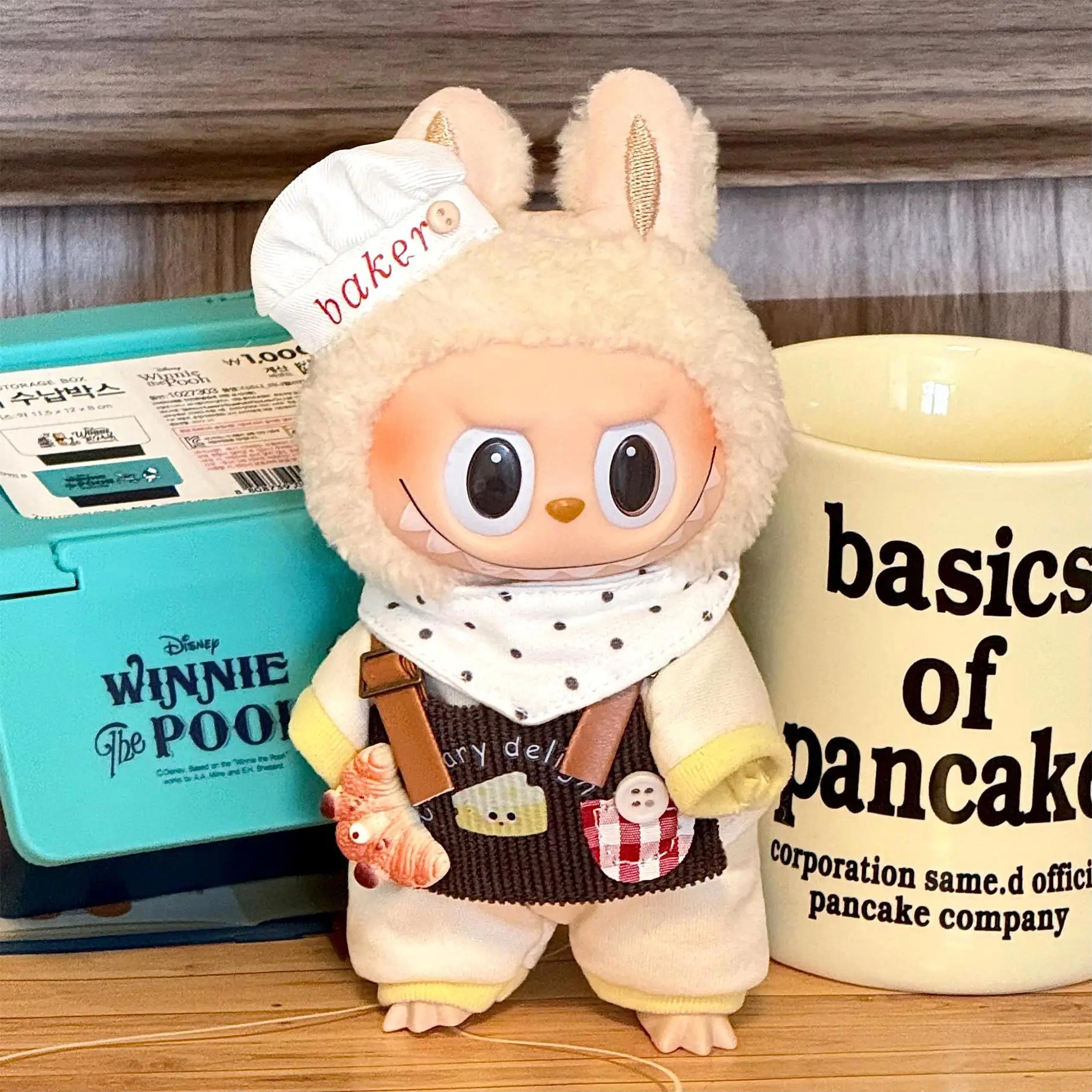 

Подходит только для милой кукольной одежды диаметром 17 см, кукольной подвеской, небольшого комплекта шеф-повара, сменного украшения одежды