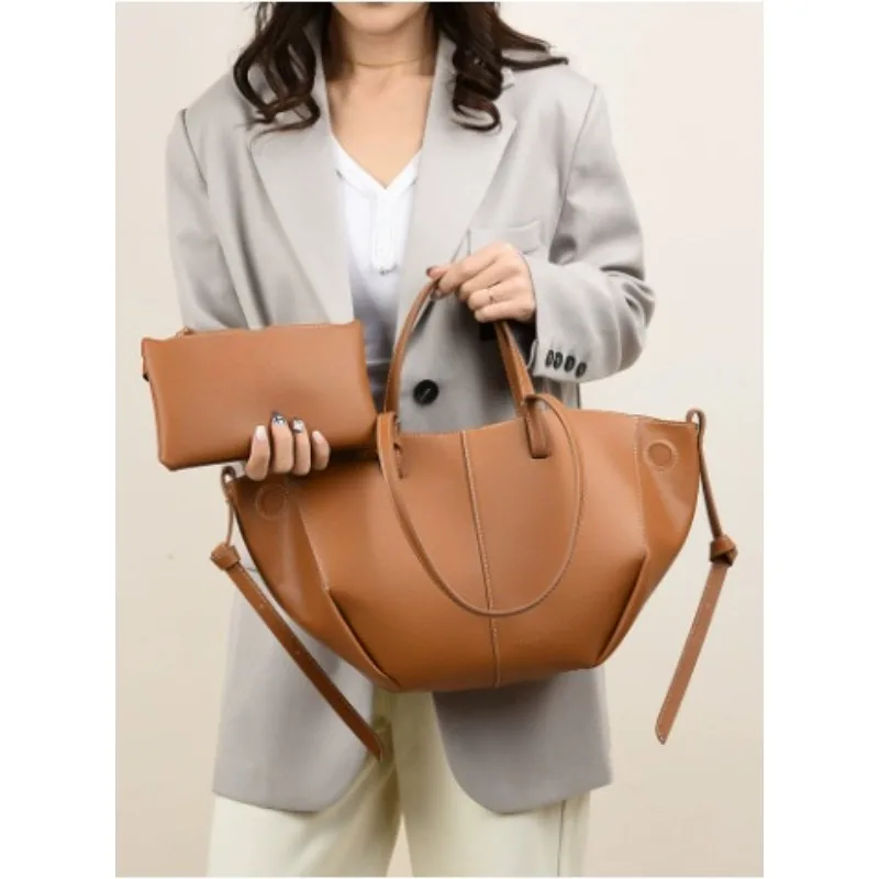 

European and American Retro Niche Design Bucket Bag, Large Capacity Armpit Handbag, Fashionable Girl Christmas Birthday Gift