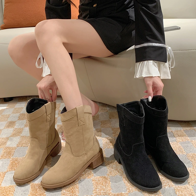 2024 Women\'s Fashion Round Head Boots Autumn/winter Marten Boots Female Ankle Boots Female Low Heel College Style Female D321