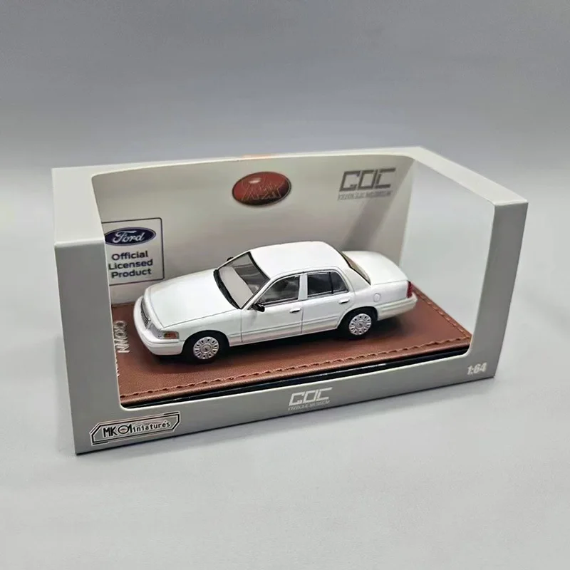 GOC 1:64 Crown Victoria 2nd Generation Detective Edition Civilian
