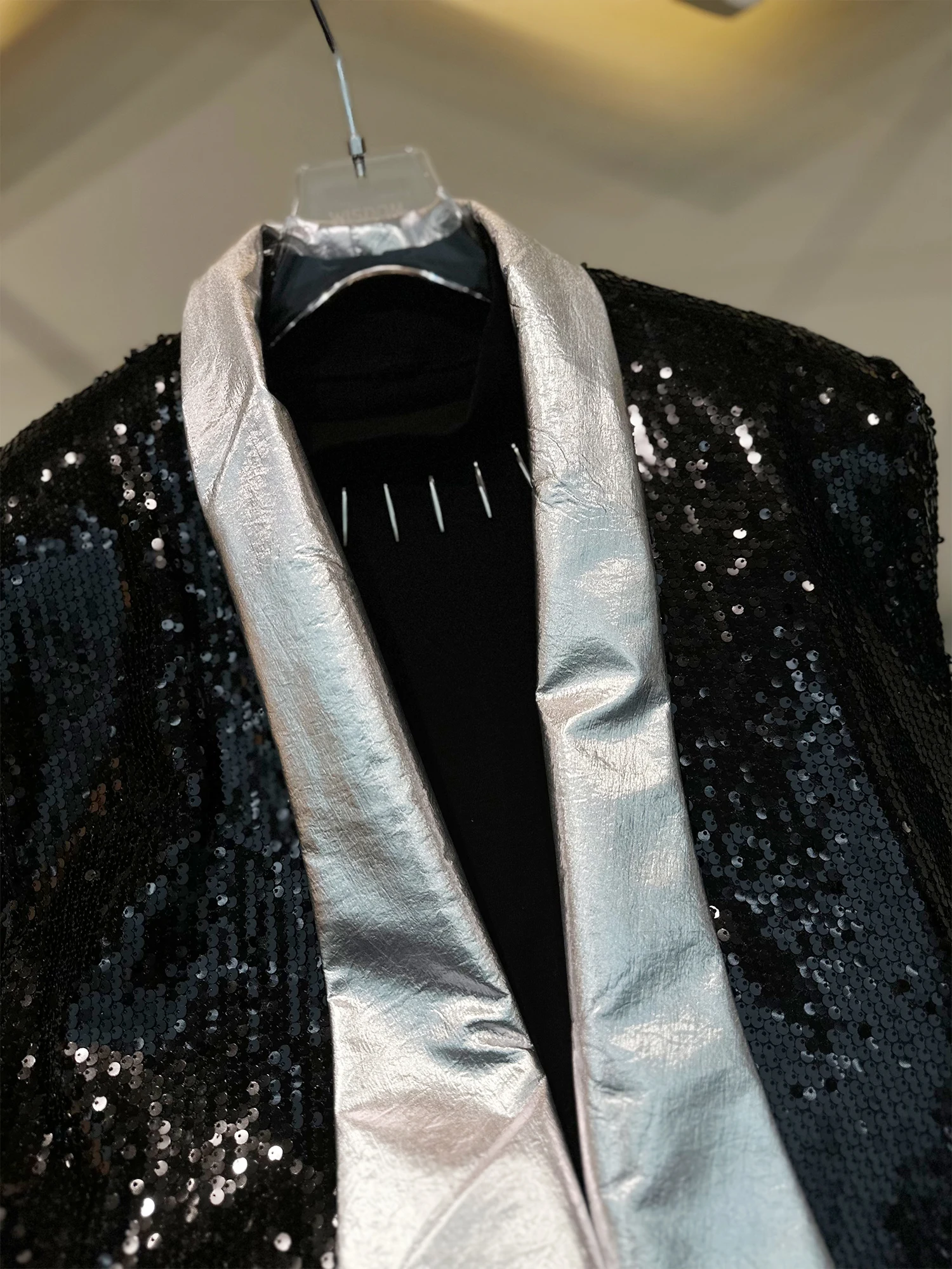 Trendy Male New Black Short Small Fragrant Long Sleeve Coats Men's High-end Bright Silver Splicing Sequined Design Handsome Tops