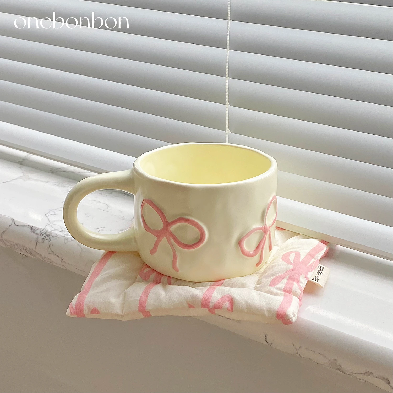 

Hand-painted Bow Ceramic Mug Pink Bow Embossed Ceram Cup Mug Water Cup Coffee Milk Juice Cup Cute Butterfly Style