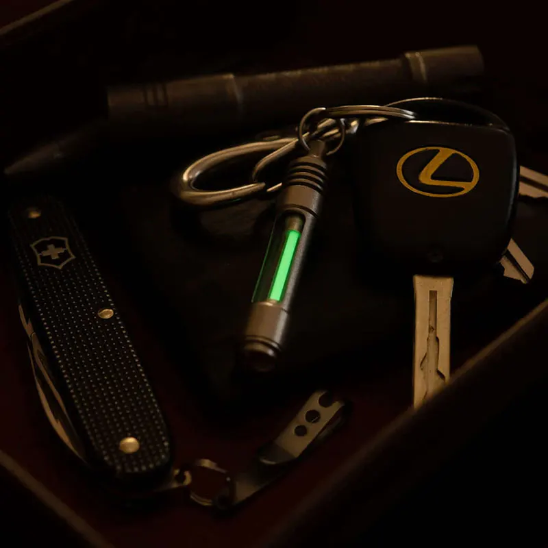 TEC-T323P Photon Fob Titanium Alloy Luminous Night Signal Light Luminous Self-illuminating Key Chain betalight