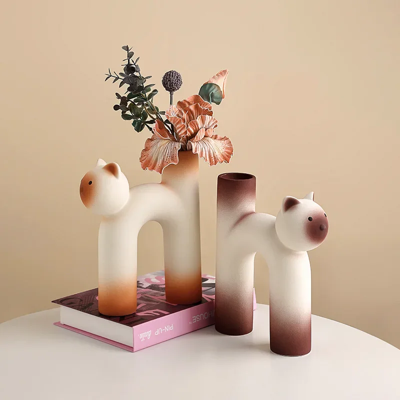 Creative French Ceramic Vase Ornament for the Living Room,Home Decor,Table Centerpiece,and Floral Arrangements