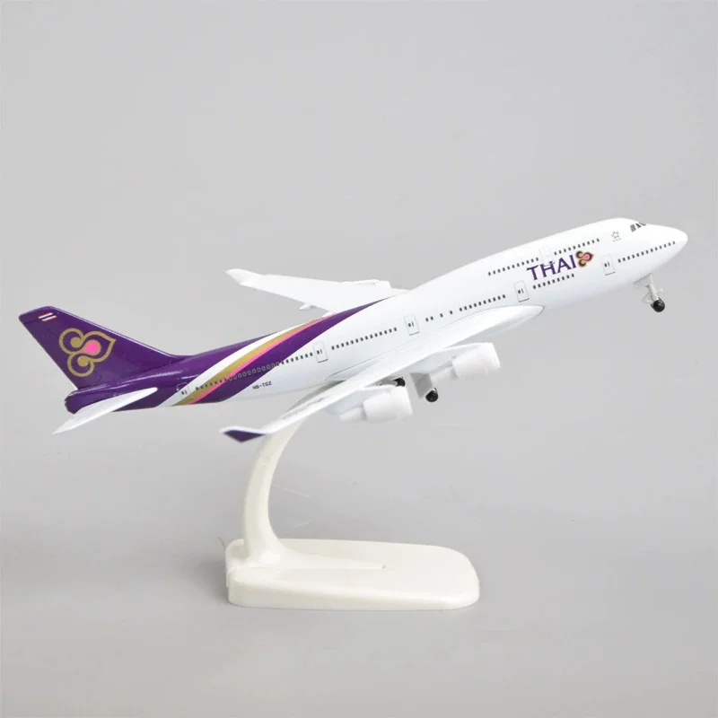 

20 см 747 модель самолета, игрушечные самолеты B747 Thai Airways, сплав, пассажирские металлические весы, игрушки и шасси, серия для хобби