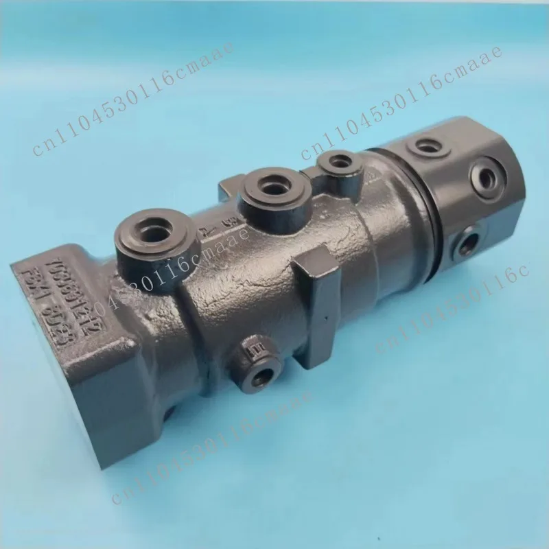 Construction Machinery Parts 703-06-2221 0 Excavator PC56-7 Rotary Joint Center Shaft