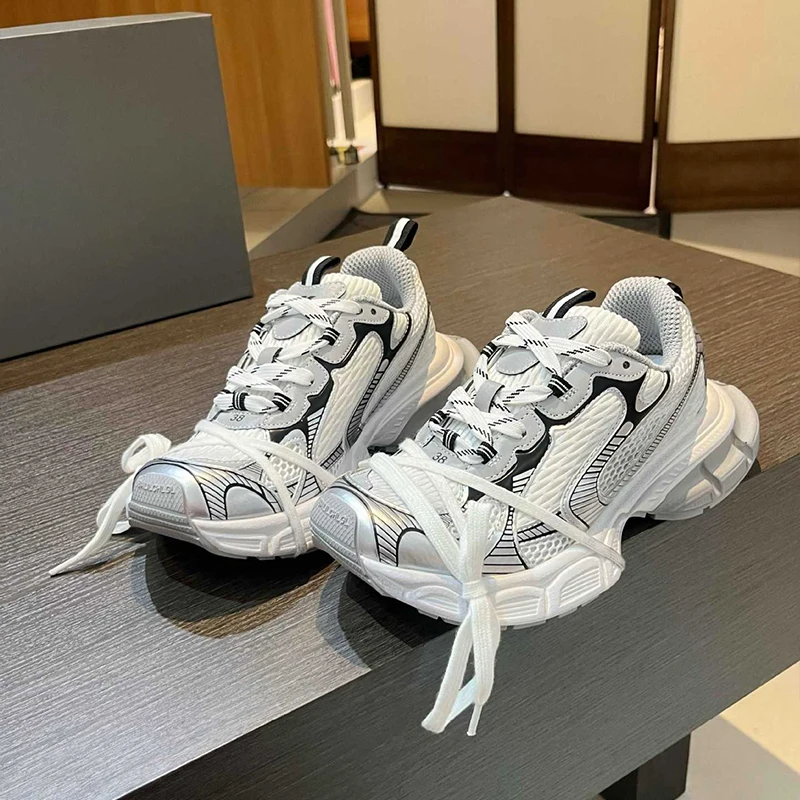 

Brand Retro LaceUp Casual Sports Shoes Comfortable Breathable Outdoor Climbing Shoes High Quality Durable Lightweight Mesh Shoes