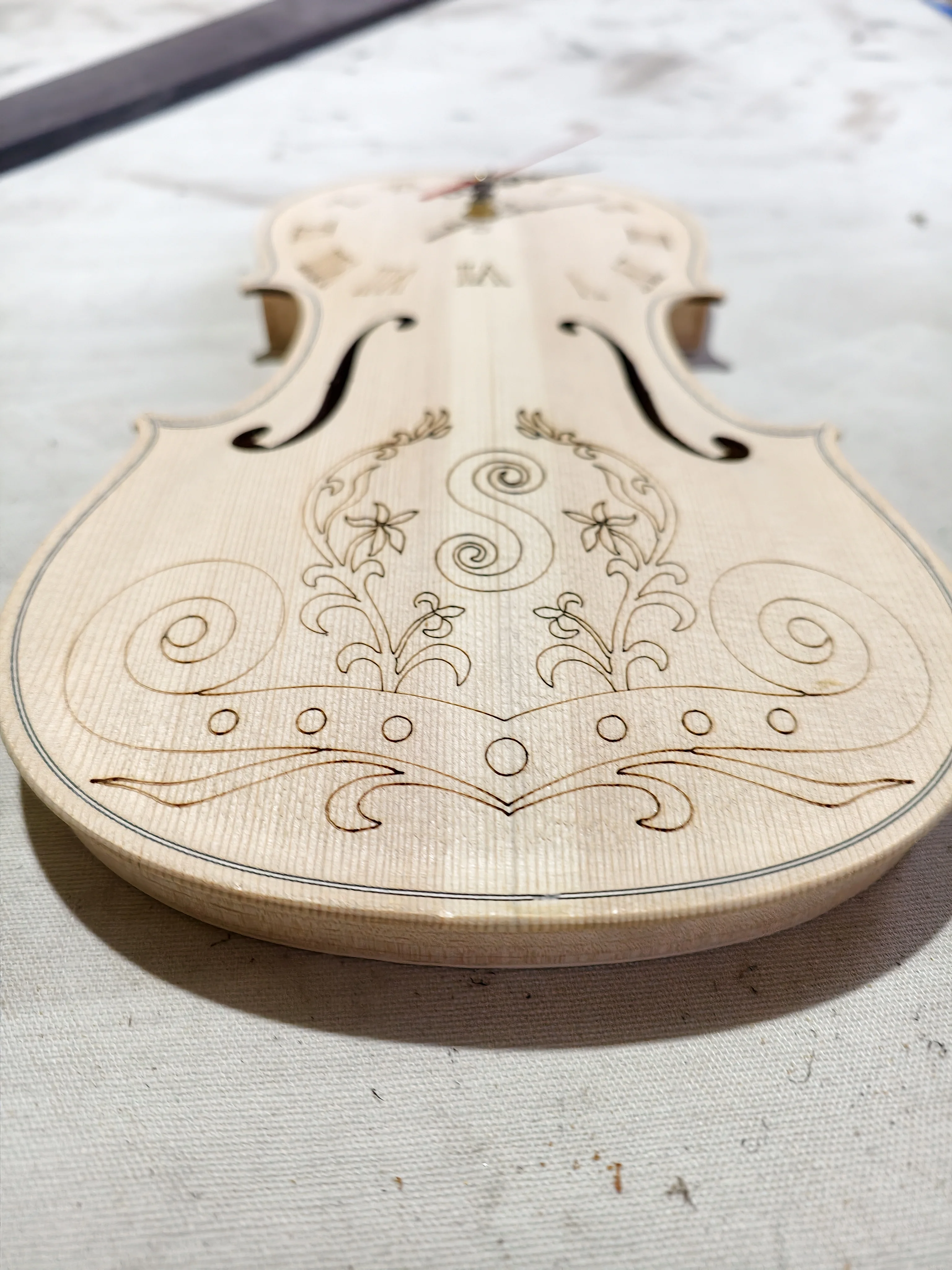 DIY Handmade Unfinished 4/4 Violin Shaped Clock Ornaments Musical Instrument Craft Woodworking Project Kit for Do It Yourself