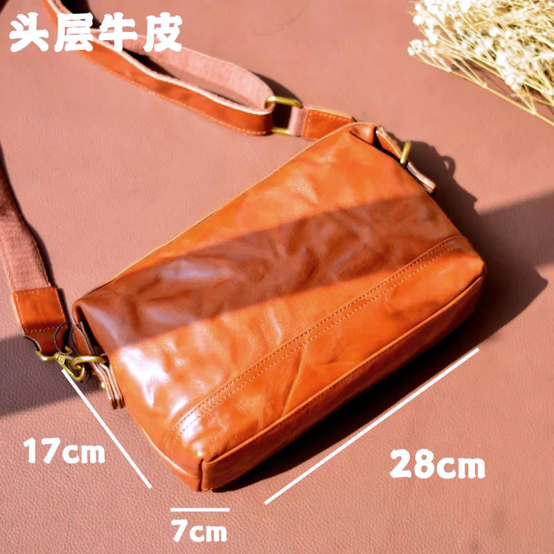 

AETOO Retro genuine leather with unique pleated design and craftsmanship, a women's commuting crossbody bag, a casual outdoor sm