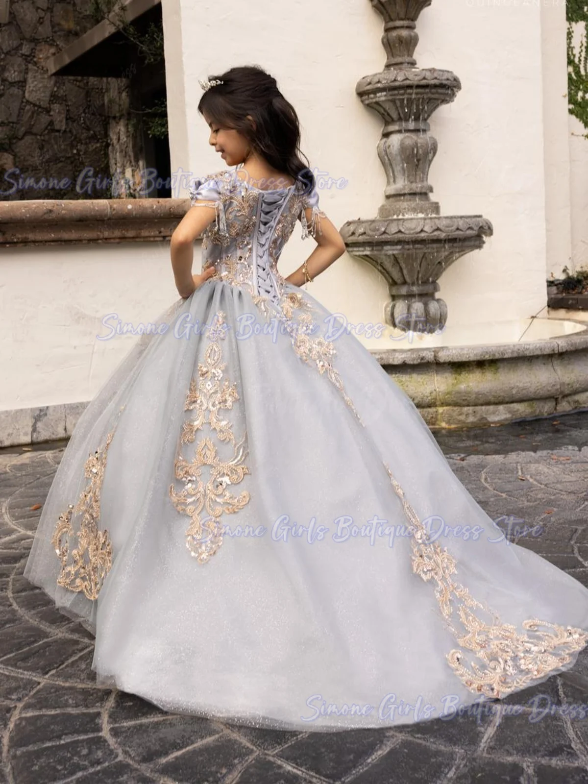 光沢のある豪華な刺繍のプリンセスフラワーガールズドレス、写真撮影、休日の祝賀、ダンスパフォーマンス、イブニングパーティーに