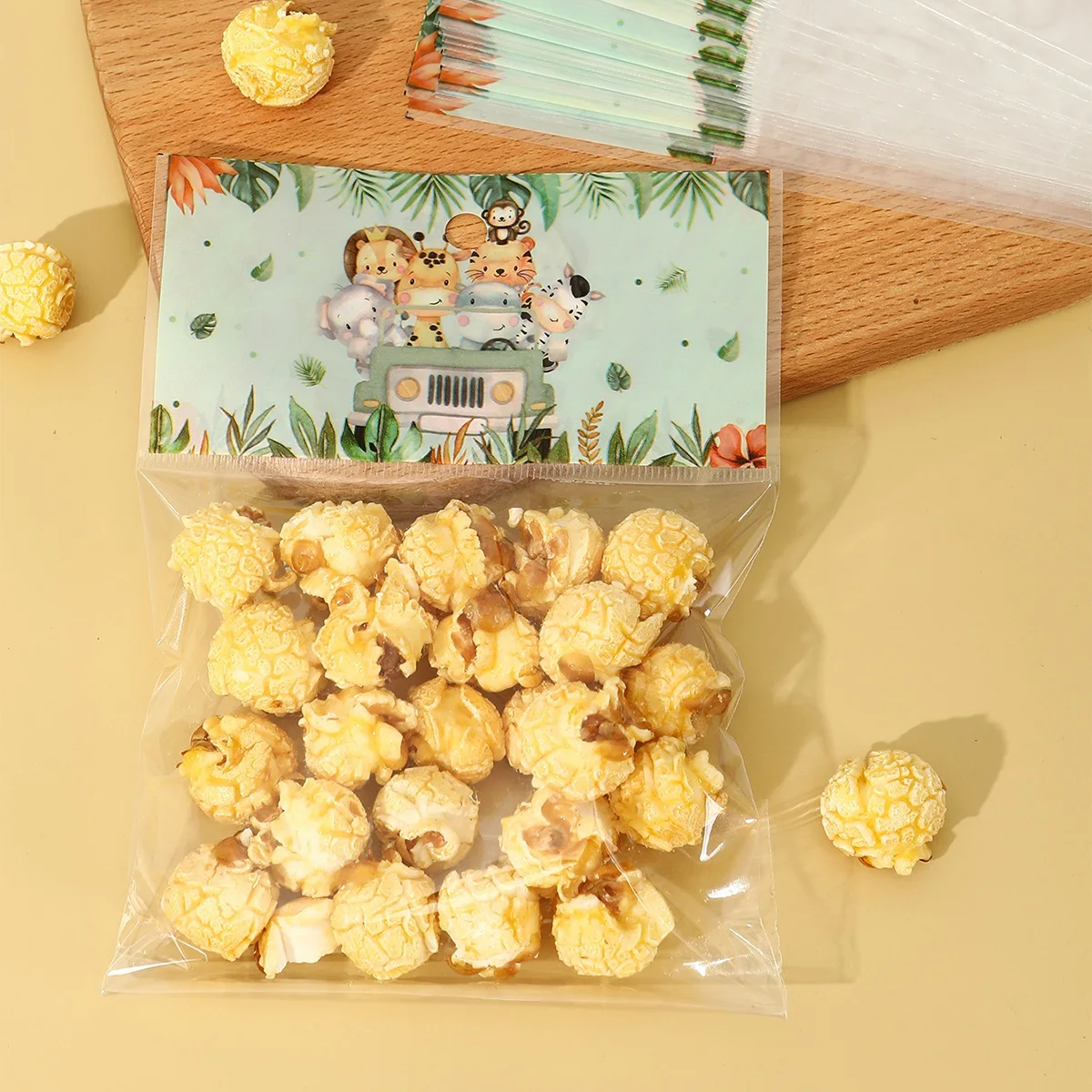 30/50 Stück Dschungeltier-Geschenktüten aus Kunststoff, selbstklebend, für die Dekoration von Erstgeburtstagsfeiern, Verpackungstüten für Schokolade, Snacks und Süßigkeiten – Detail 1