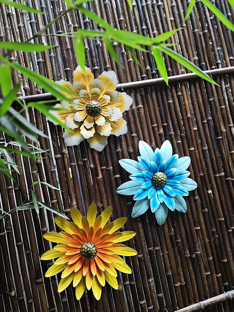 Simple Outdoor Wrought Iron Sunflower Flower Wall Ornaments Garden Accessories Crafts Feng Shui Park Villa Furnishing Decoration