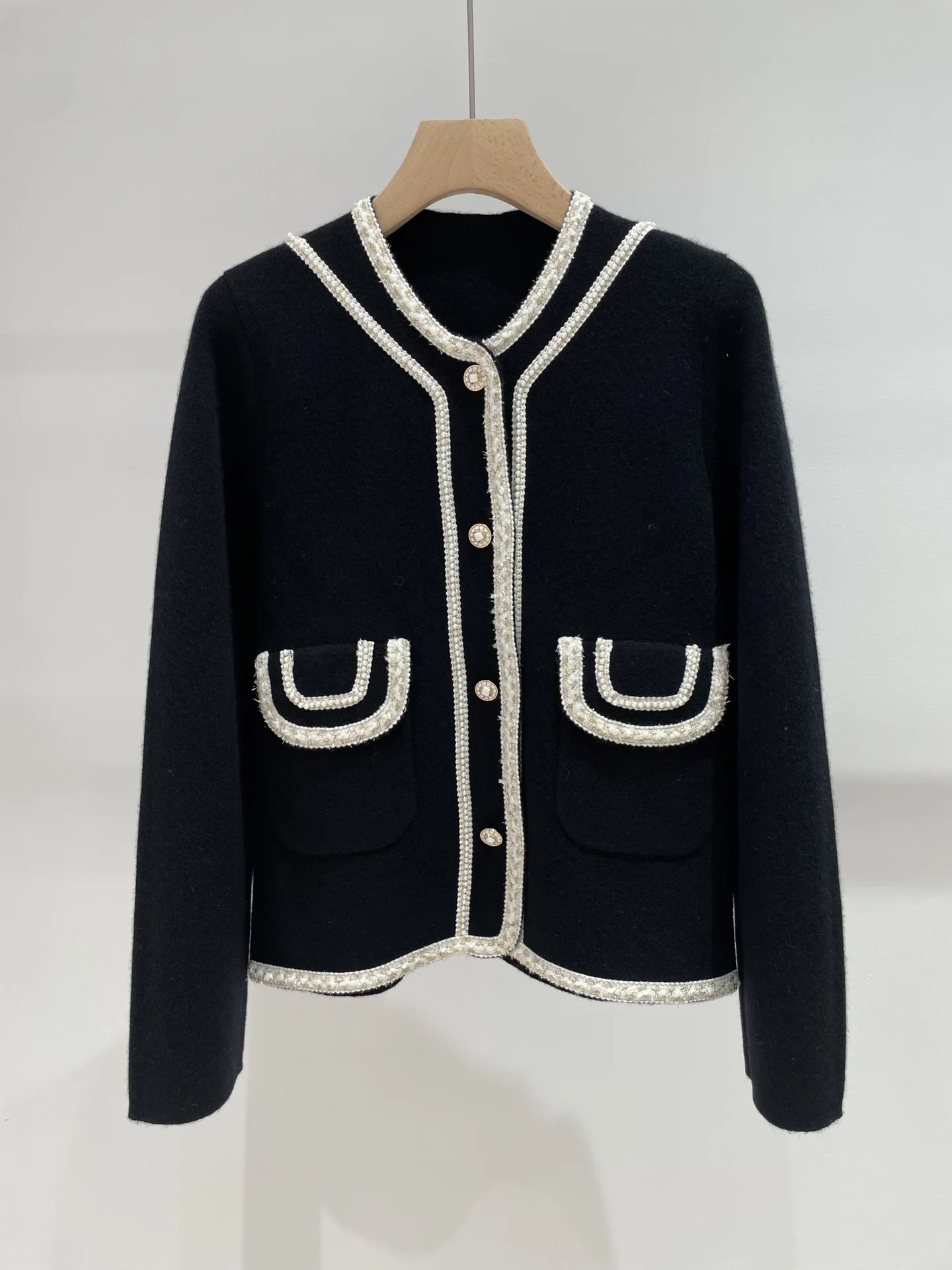 

2024 Women's Clothing Handmade pearl trim 100% cashmere cardigan No.45