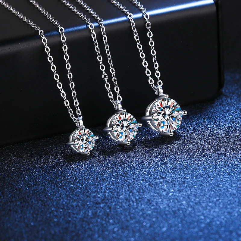 

D Color Moissanite Pendant For Women 925 Sterling Silver Sparkling Diamond Wedding Party Chain Necklaces Fine Jewelry Gift