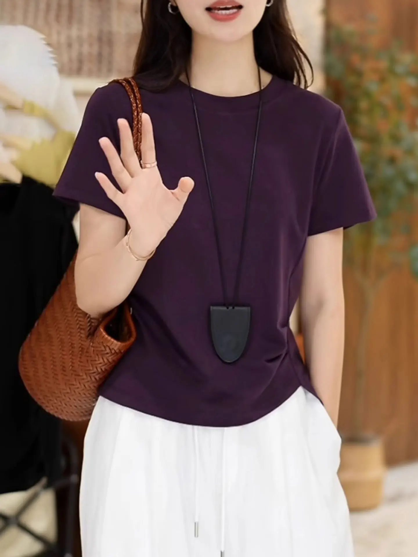 

Ele European Summer 2026 Casual ort Sve T-irt Pleated Hem Design oulder Width Appropriate All-Match Faion Silk...