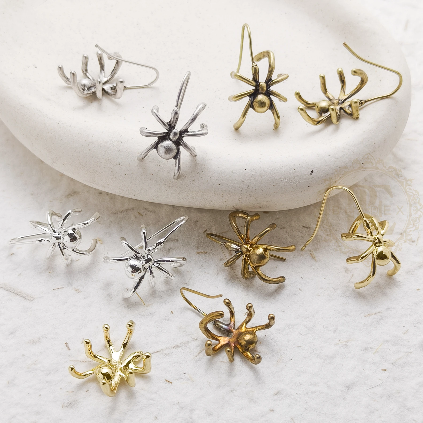 DIY Supply-2 Pieces (One Pair) Solid Brass Earring Post with Brass Pin - Spider 28x16mm (4923C-15)