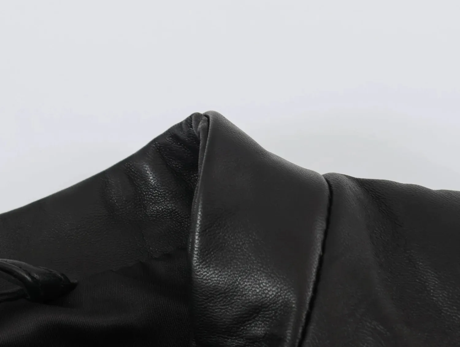 Damen Street-Chic Schwarze Lederjacken für Frauen Langarm Seilknoten Schnalle Kurzmantel 2026 Herbst Casual Neue Oberbekleidung – Detail 4