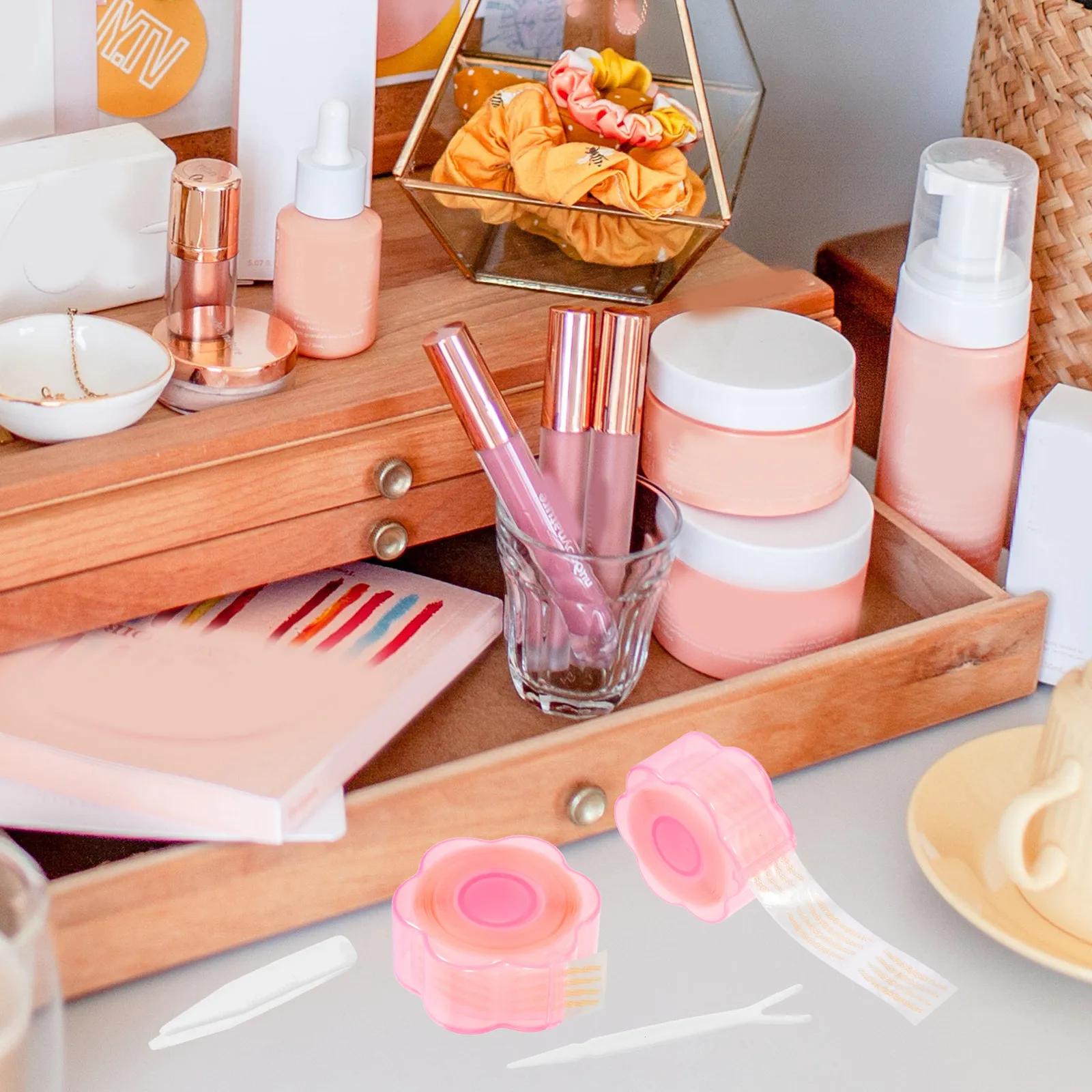 

1Set Natural Invisible Double Eyelid Tapes Easy Use Eye Lift Strips with Strong Adhesion Makeup Supplies for Girls