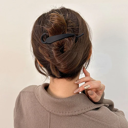 Imagen 2 del producto Clip de plátano mate Simple, pasadores de pelo giratorios de resina antideslizantes para moño, soporte para cola de caballo, horquillas planas informales para mujeres y niñas