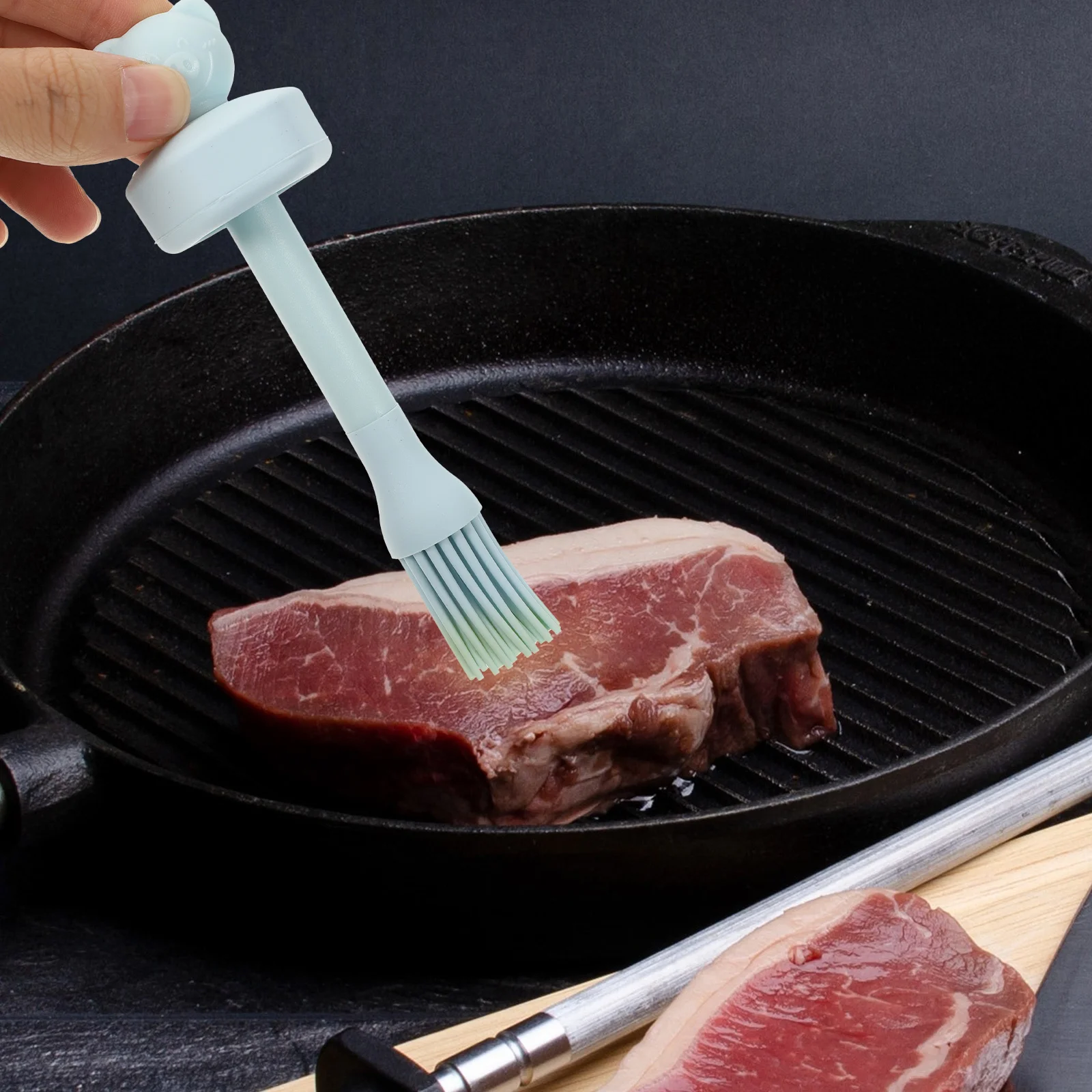 

Dispenser With Brush Silicone Kitchen Oil Bottle For Cooking Basting Grilling Olive Oil Dispenser Bottle Leakproof