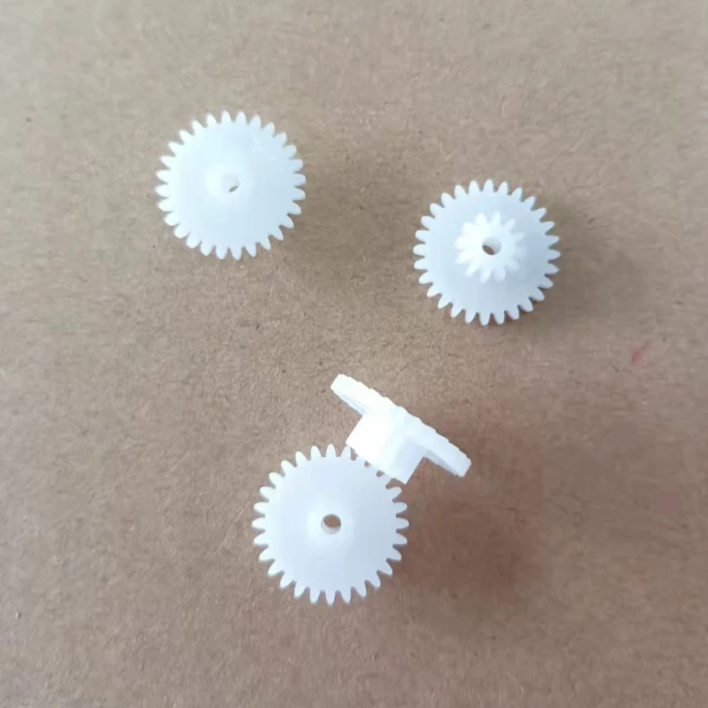 10/100 stücke 28 + 12T Doppel kunststoff getriebe 0,5 M loch 1,9 OD 15 + 7mm für rc auto roboter diy spielzeug teile modell zubehör junge spielzeug GP28122A