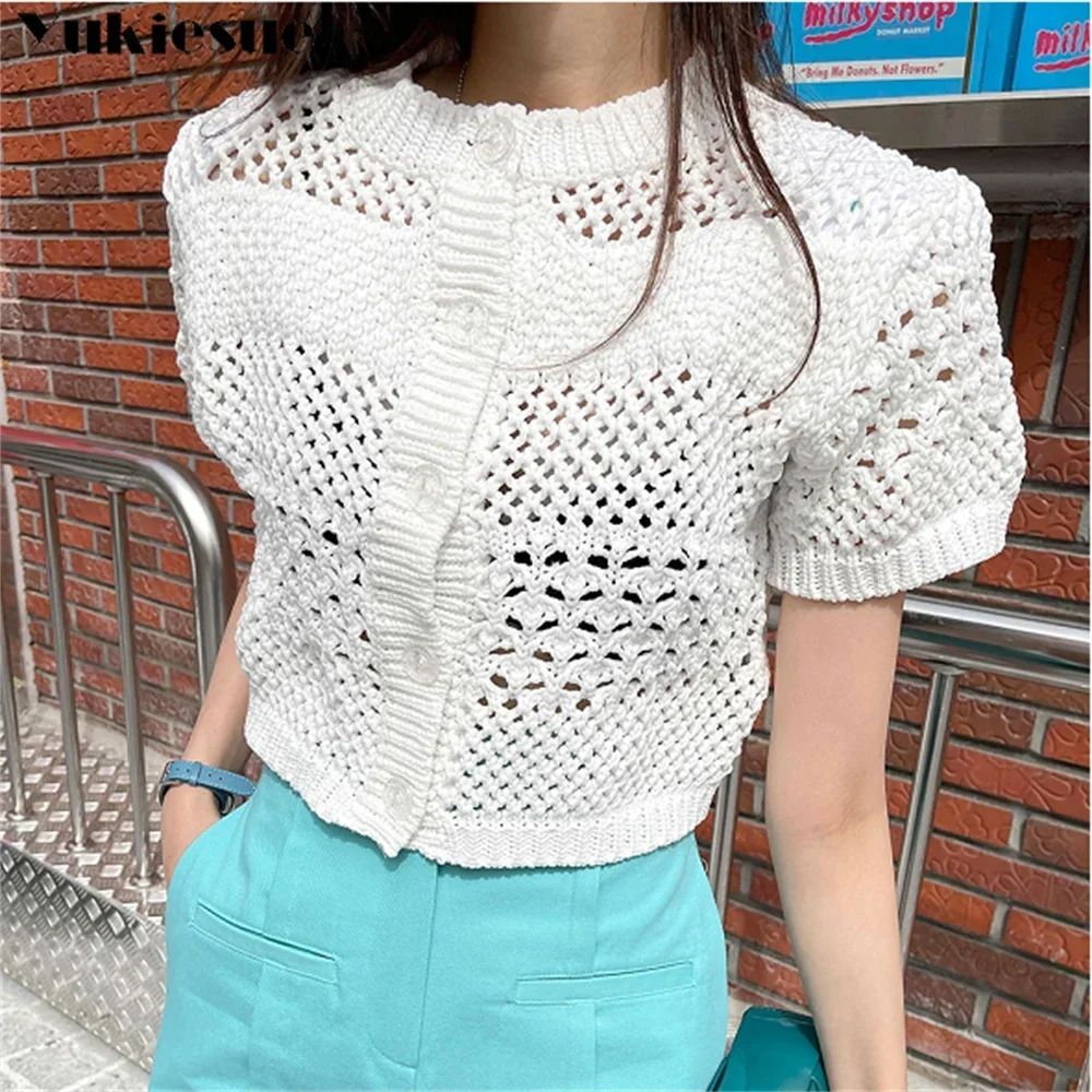 

Лето-Осень 2022, новые корейские шикарные женские свободные рубашки с короткими рукавами, топы, вязаная крючком полая вязаная блузка с круглым вырезом, белые блузки