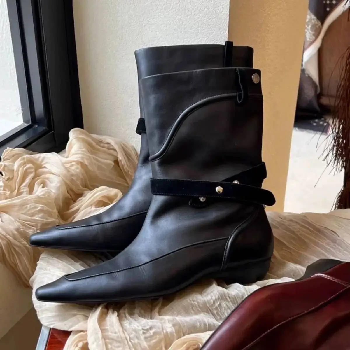 

Winter Women's Short Boots Leather Suede Low Cut Pointed Toe Wedge Heel Retro Style Ankle Boots Comfortable Footwear