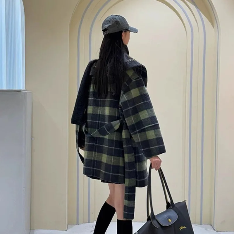 HKSH 2025 Herbst Winter Neue Frauen Doppelseitige Woolen Jacke Plaid drehen-unten Kragen Gürtel Taschen Elegante Trendy Mantel HK13462