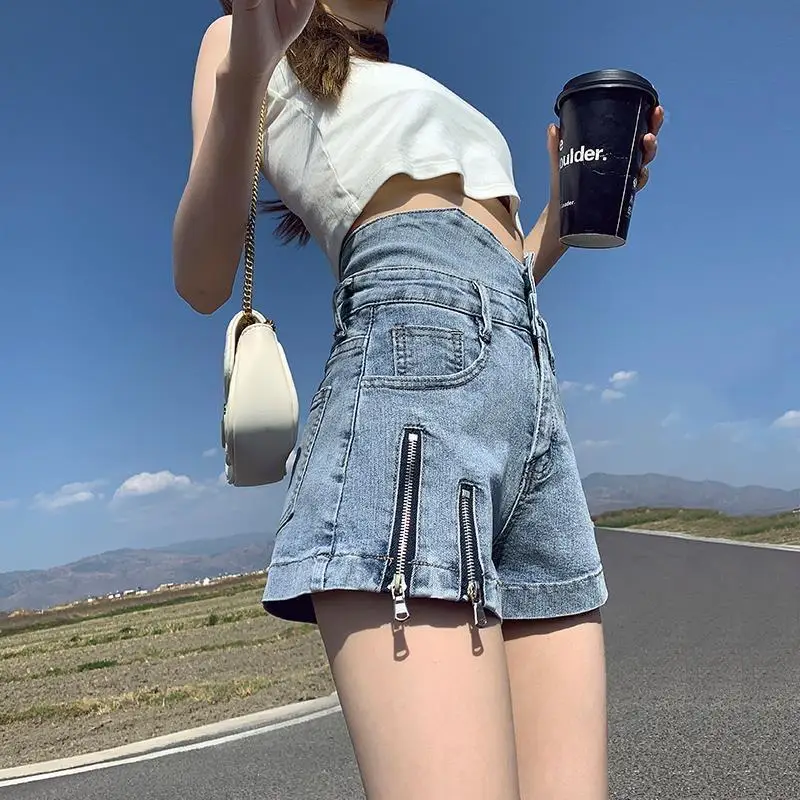 Korean Style High-waisted Denim Shorts 2026 New Women Spring Summer Fashion Zip Wide Leg Shorts High Street Motorcycle Shorts
