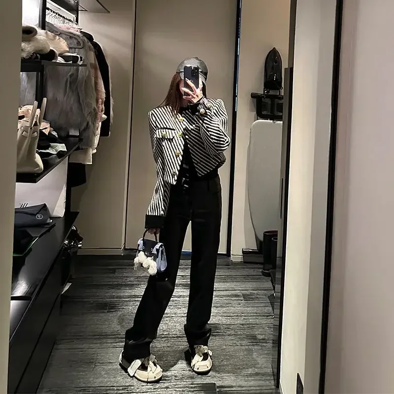 High-end temperament Socialite Leeftijdsverlagende gestreepte casual top Nieuw dun en kort jack