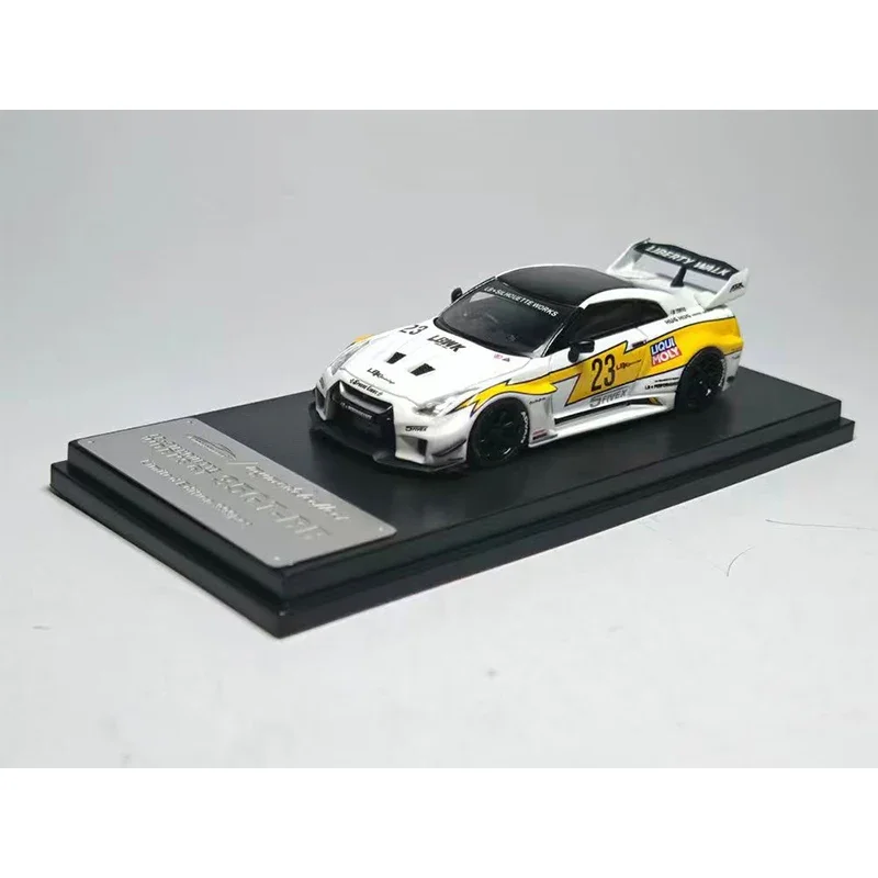 

PreSale MC 1:64 LBWK GTR R35 White Flash 23 1.5 3.0 35GT-RR Diecast Diorama Car Model Collection Toys