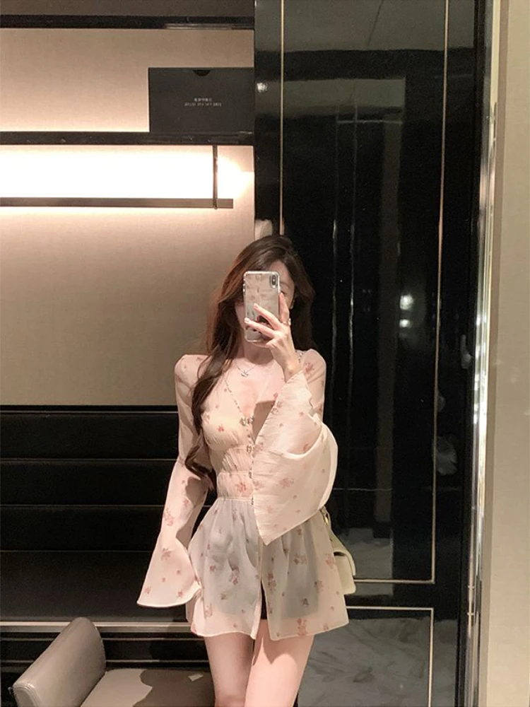 Fairycore Bloemen Flare Mouw Shirt Dames Zomer Veelzijdige V-hals Taille Slanke Tops Zachte pure blouses