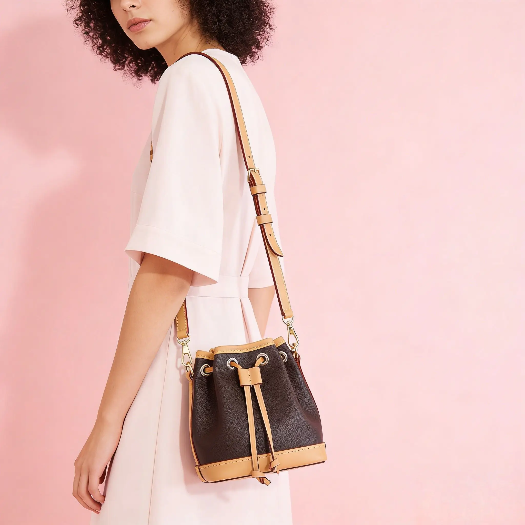 

Luxury Vintage Women's Bucket Bag Casual Multifunctional Shoulder Crossbody Handbag Drawstring Shoulder Bag