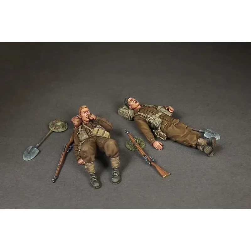 1/35 Male Soldier Figure GK Military Theme Resin Model Unassembled and Unpainted Kit Self-erecting Painting DIY