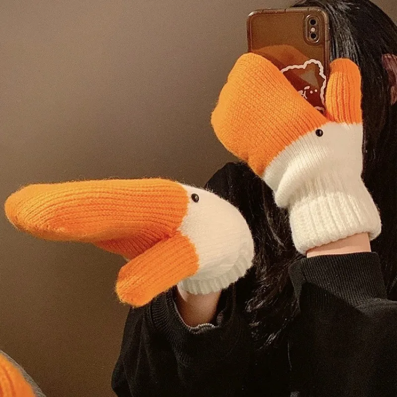 New Creative Goose Gloves Thickened Winter Warmth with Velvet Finger Gloves Windproof and Cold Proof Knitted Yarn Gloves