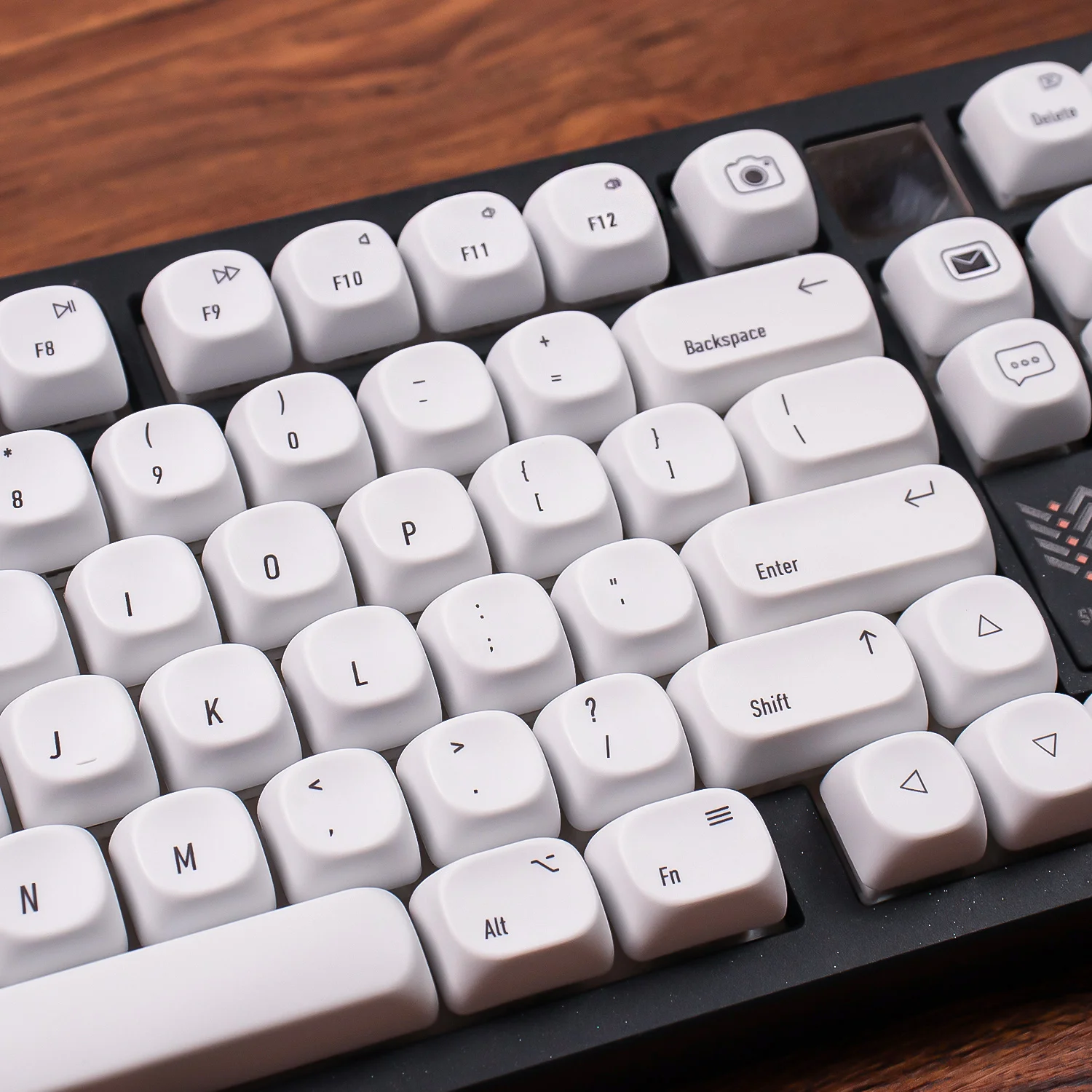 

MAIMOOO Minimalist MOA Keycap White Apple Style PBT Thermal Five-Sided Sublimation Custom Keycaps for Mechanical Gaming Keyboard