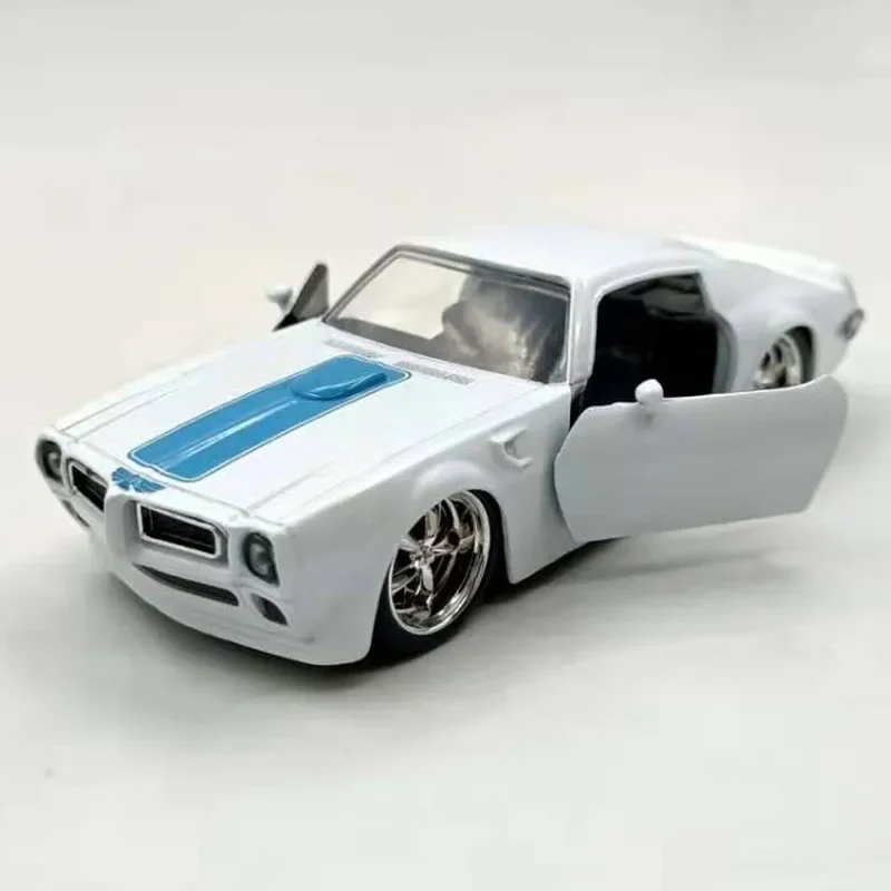 1:32 Bilancia 1972 Pontiac Firebird Modello di Auto In Lega di Metallo Pressofuso Veicolo Giocattolo per Collezione di Adulti Regalo Souvenir Display Show