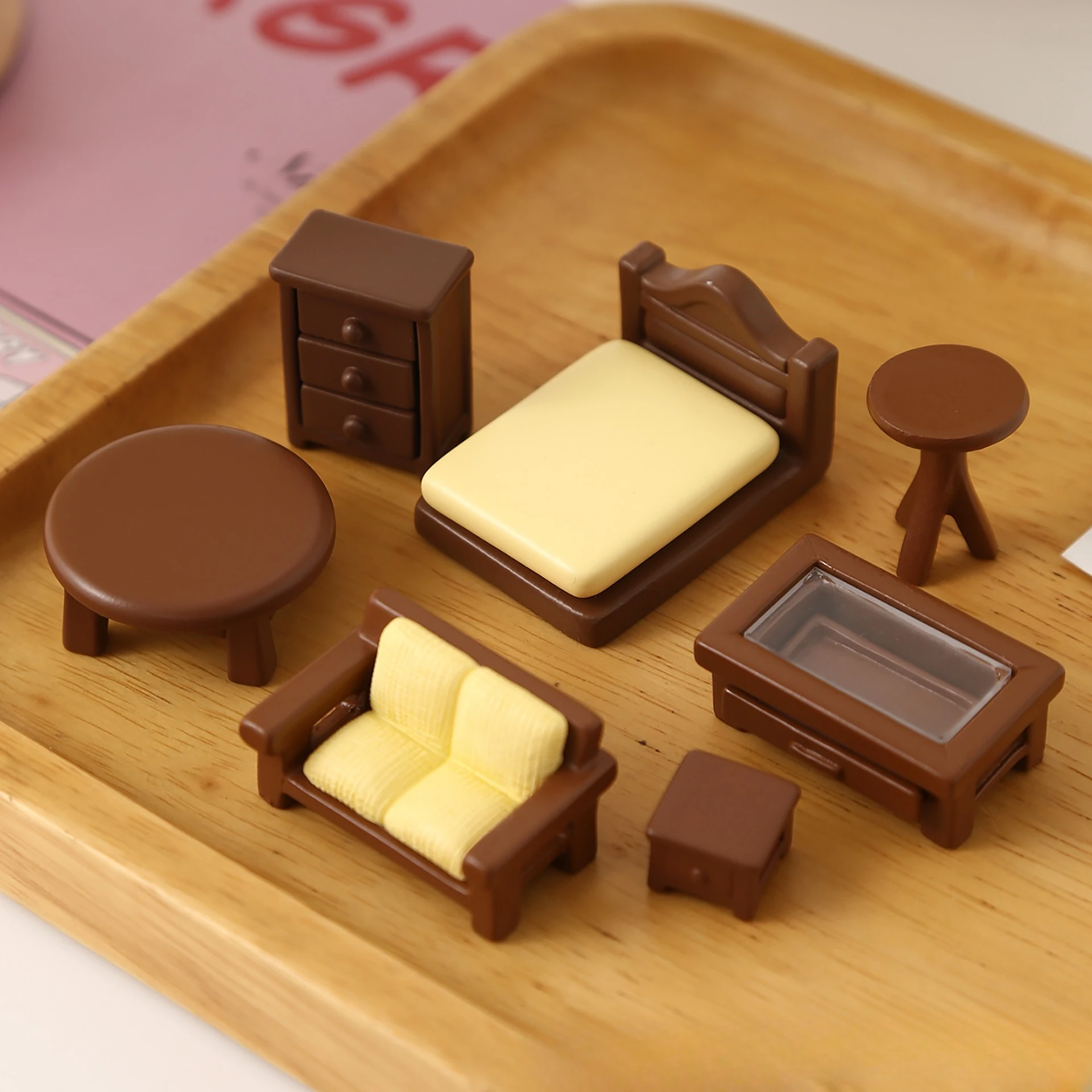 Mini Vintage Furniture Coffee Square Stool Cabinet Bed Desk Miniature Simulated Home Scene Resin Doll Accessories Decoration