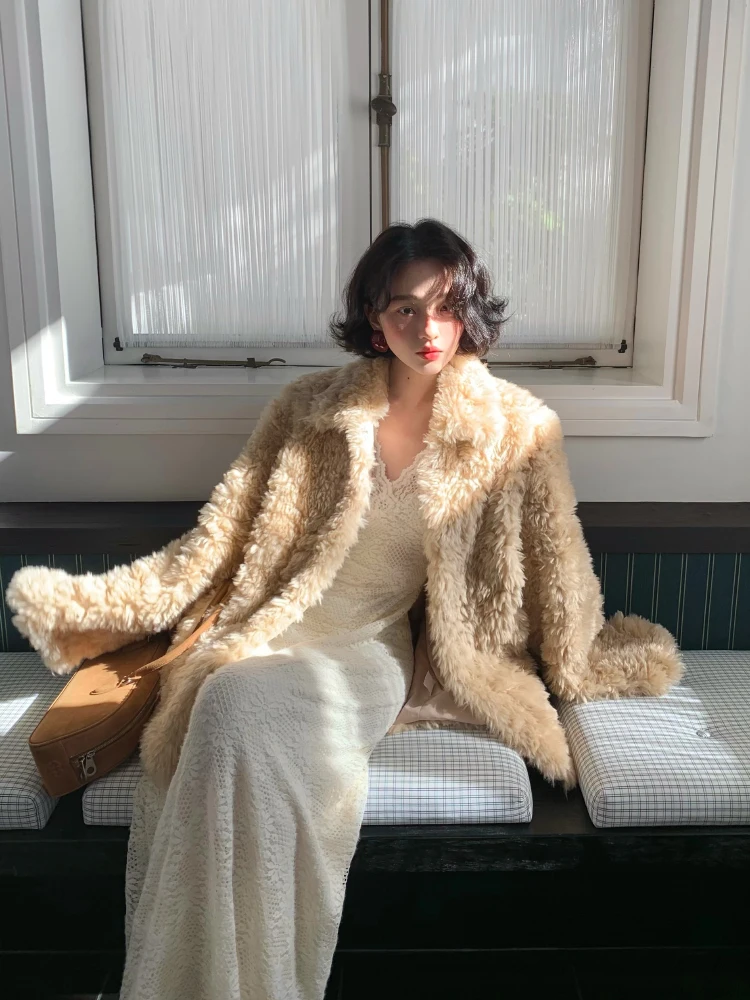 

Ультрамягкое зимнее пальто Cry Cloud 2024: Новинка, утепленное, с воротником в стиле ретро, из экологичного полиэстера, для женщин