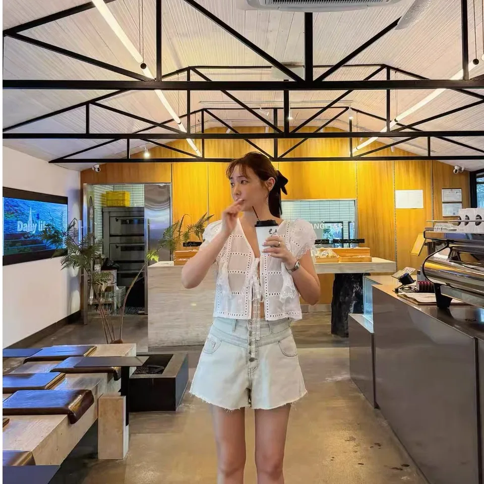 

2026 Summer New Fashion Casual Style Versatile Small Fashion Hollow Embroidered Shirt Top Women's Regular Fit Short Sleeve V-...